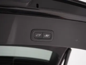 Car image 45