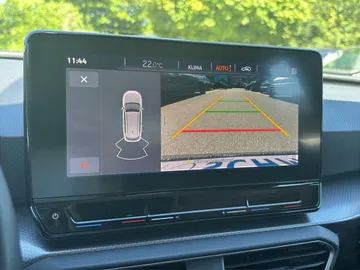 Car image 27