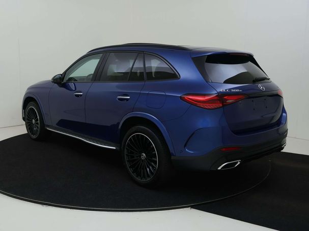 Mercedes-Benz GLC 300 e AMG Line 4Matic 230 kW image number 7