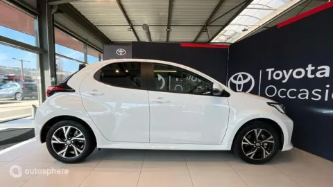 Car image 3