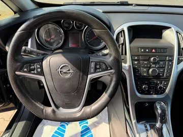 Car image 34