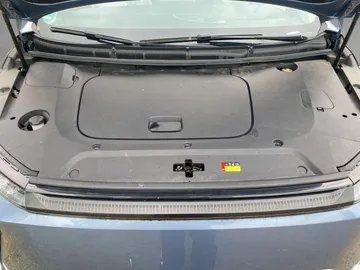 Car image 27