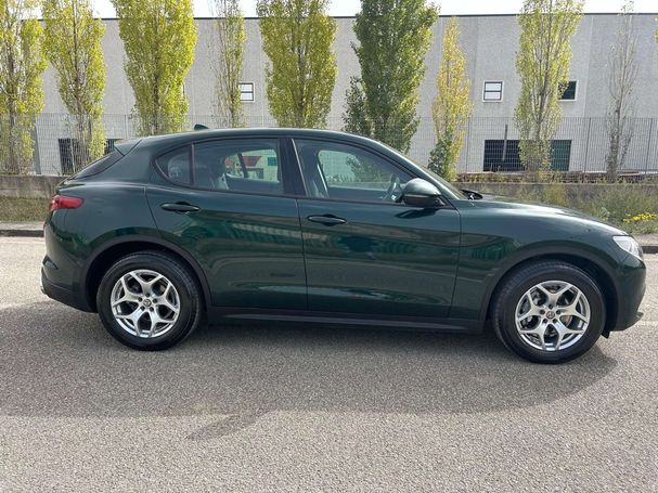 Alfa Romeo Stelvio 2.2 Q4 140 kW image number 4