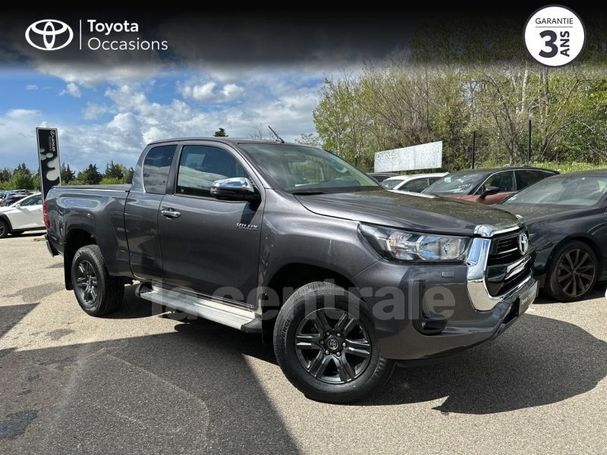 Toyota Hilux D Cab 2.4 4D 4WD 110 kW image number 4