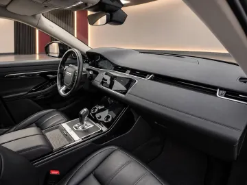 Car image 40