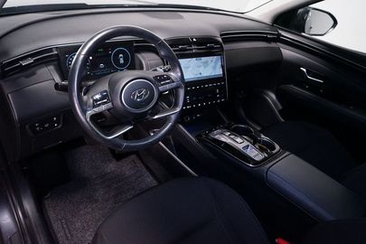 Car image 10