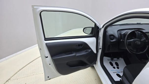 Toyota Aygo 53 kW image number 9