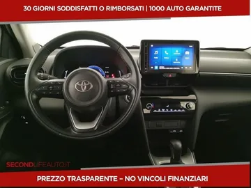 Car image 15
