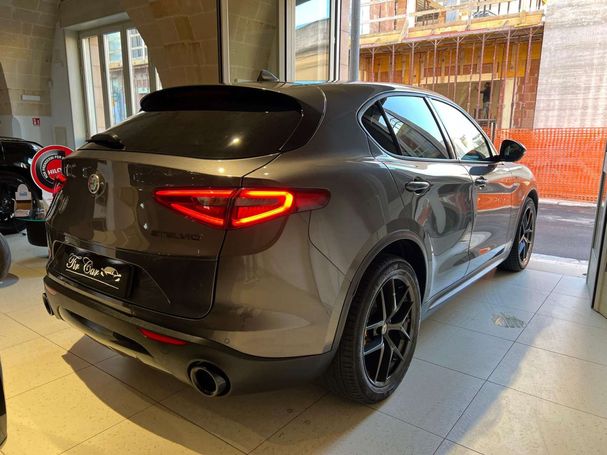 Alfa Romeo Stelvio 2.2 Q4 140 kW image number 3