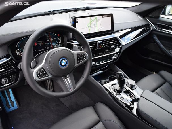 BMW 530 Touring xDrive 215 kW image number 4