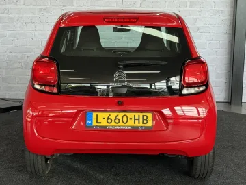 Car image 40