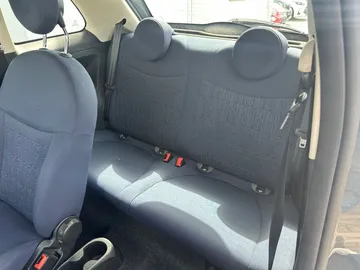 Car image 19