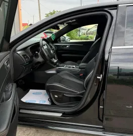 Car image 40