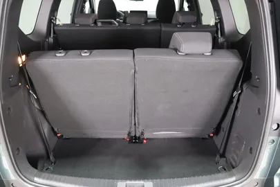 Car image 42