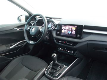 Car image 15