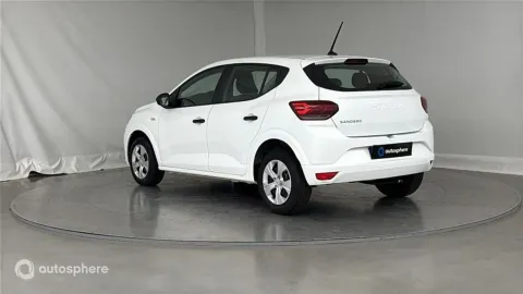 Car image 5