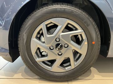 Car image 21
