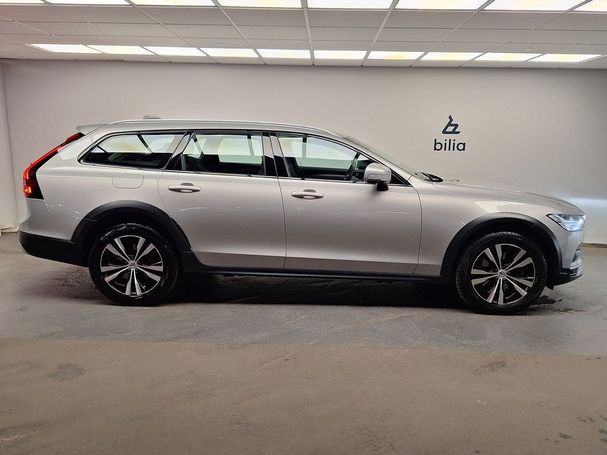 Volvo V90 Cross Country AWD B4 147 kW image number 2