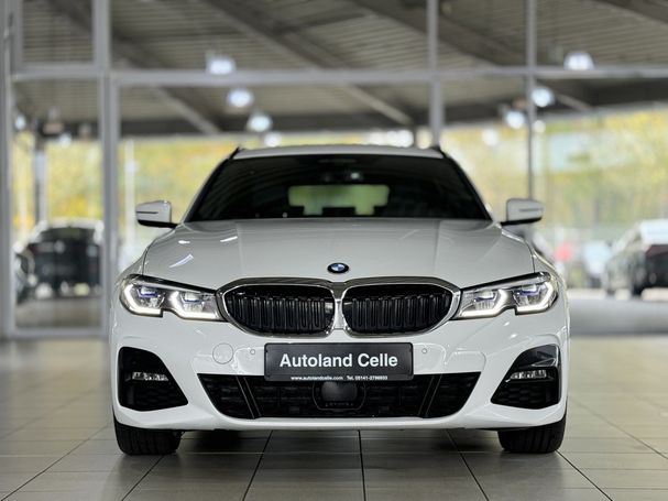 BMW 330 Touring e M Sport 215 kW image number 3