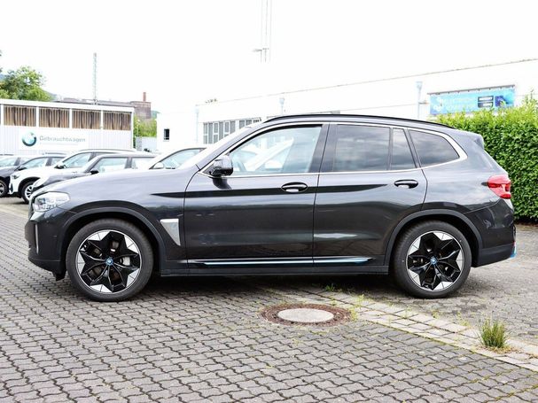 BMW iX3 Impressive 210 kW image number 4