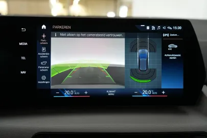 Car image 29