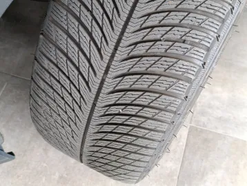 Car image 41