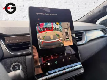 Car image 10