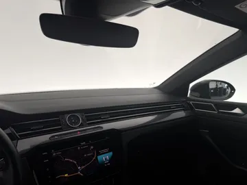 Car image 36