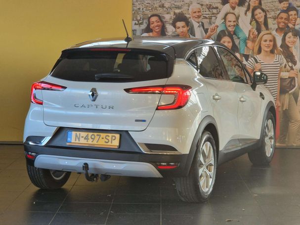 Renault Captur E-Tech Hybrid 145 105 kW image number 4