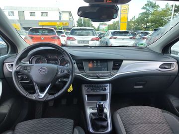 Car image 11