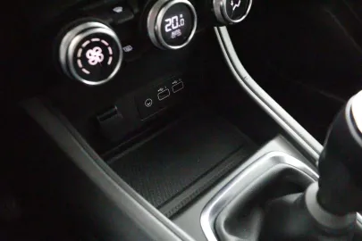 Car image 50