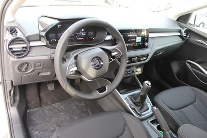 Car image 15