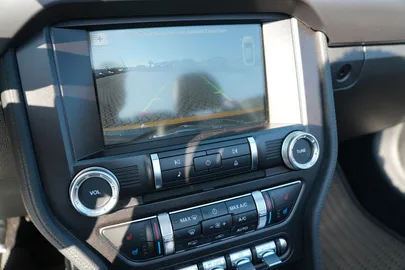 Car image 22