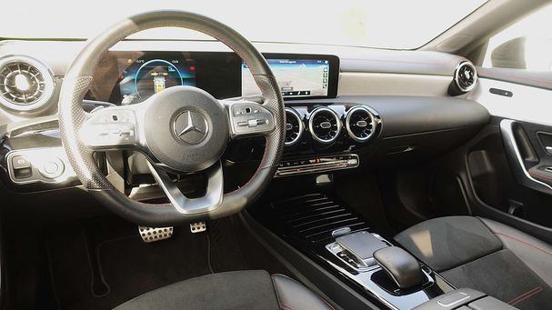 Mercedes-Benz CLA 180 85 kW image number 20