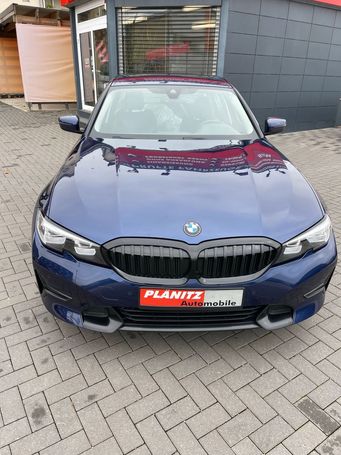 BMW 330i 190 kW image number 2