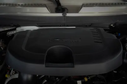 Car image 37