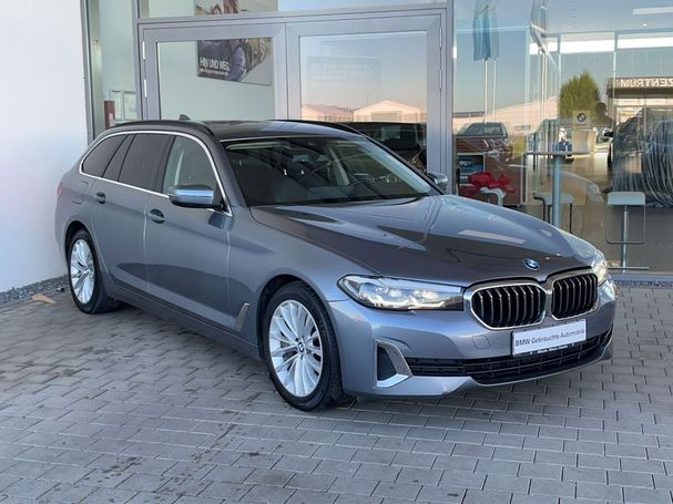 BMW 530d Touring Luxury Line xDrive 210 kW image number 2