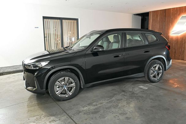 BMW X1 xDrive25e 180 kW image number 1