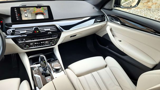 BMW 530d Touring xDrive 195 kW image number 29