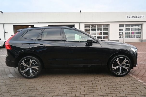 Volvo XC60 B4 Plus Dark 145 kW image number 3