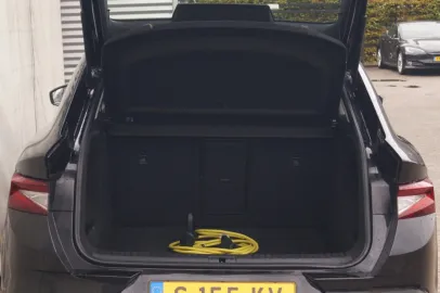 Car image 33