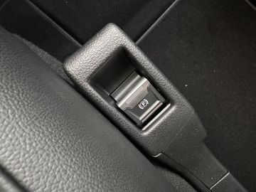 Car image 41