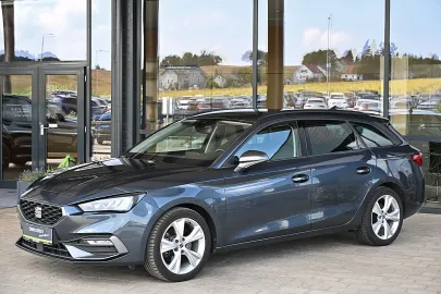 Car image 30