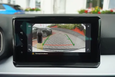 Car image 29