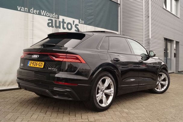 Audi Q8 55 TFSI quattro S-line 280 kW image number 3