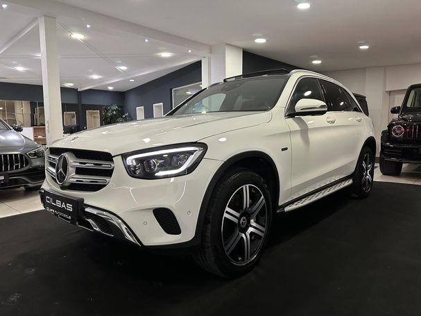 Mercedes-Benz GLC 300 e 235 kW image number 1