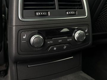 Car image 34