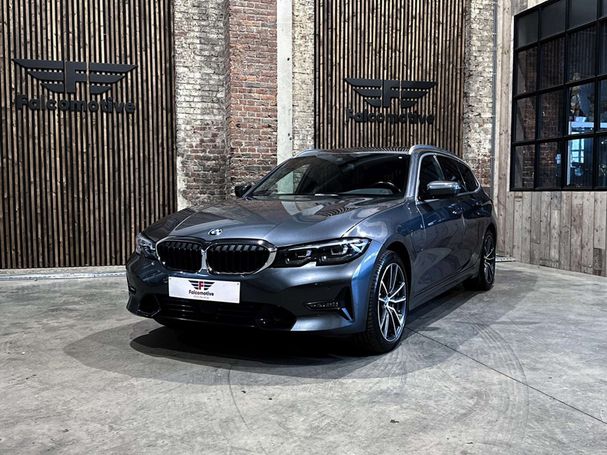 BMW 330e Touring Sport Line 215 kW image number 1