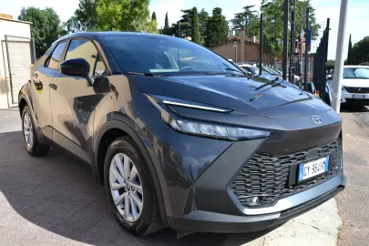 Car image 2