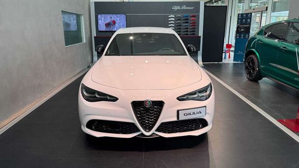 Alfa Romeo Giulia 2.2 Q4 154 kW image number 3